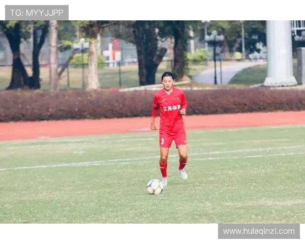 女超联赛江苏女足迎战华夏幸福全力争胜展现实力与风采