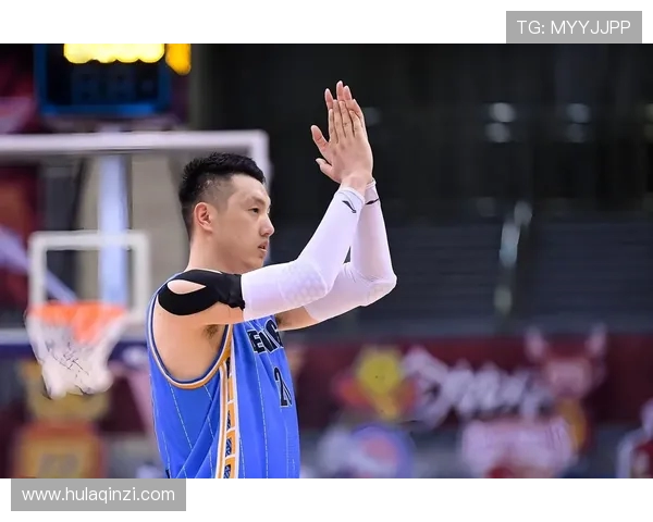 翟晓川:从篮球场上的拼搏者到生活中的多面手,展现不一样的人生风采